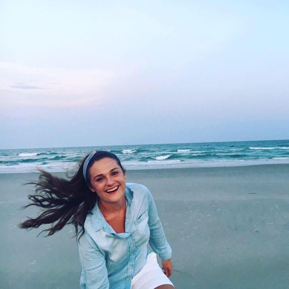 Meet your Posher, Whitney - Picture 1 of 1