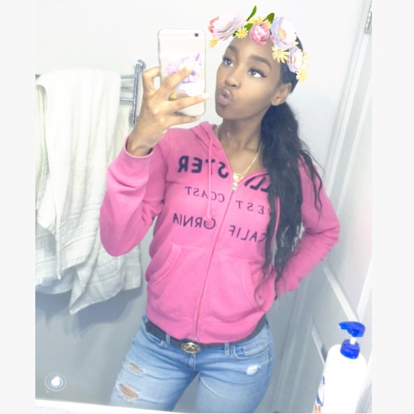 Meet your Posher, Princess - Picture 2 of 4