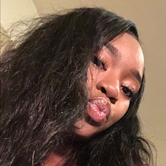 Meet your Posher, Princess - Picture 3 of 4