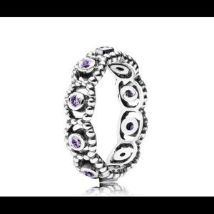 Pandora Her Majesty Stackable ring!