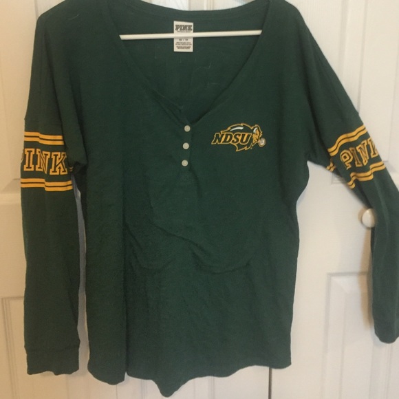 VS PINK North Dakota State shirt