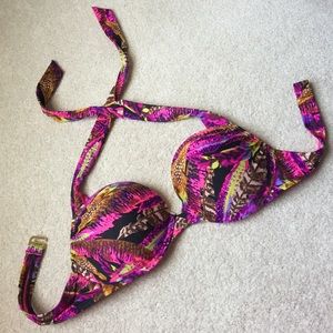 34B Victoria's Secret Bombshell bathing suit!