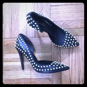 Kenneth Cole Studded Pump