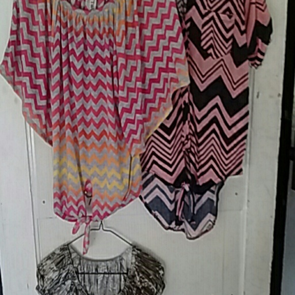 3 SUMMER TOPS M