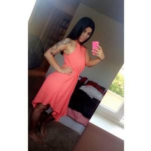 Meet your Posher, Laura