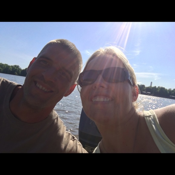 Meet your Posher, Sheena - Picture 1 of 1