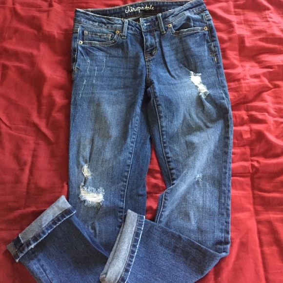 Skinny crop Aeropostale jeans!