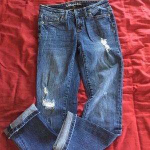 Skinny crop Aeropostale jeans!