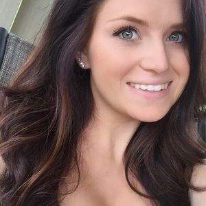 Meet your Posher, Ally