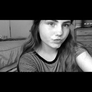 Meet your Posher, Abigail