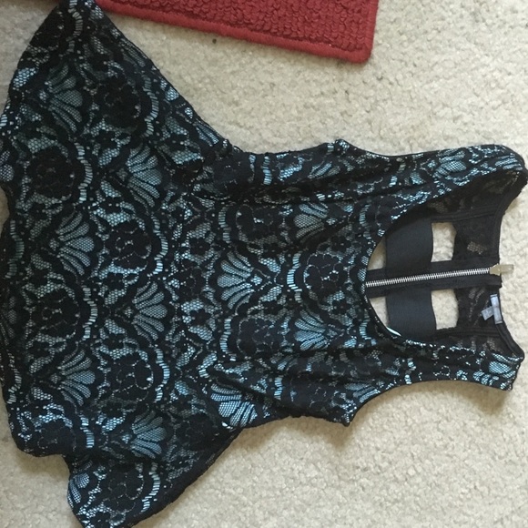 Blouse - Picture 3 of 3