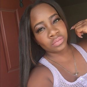 Meet your Posher, Iliana