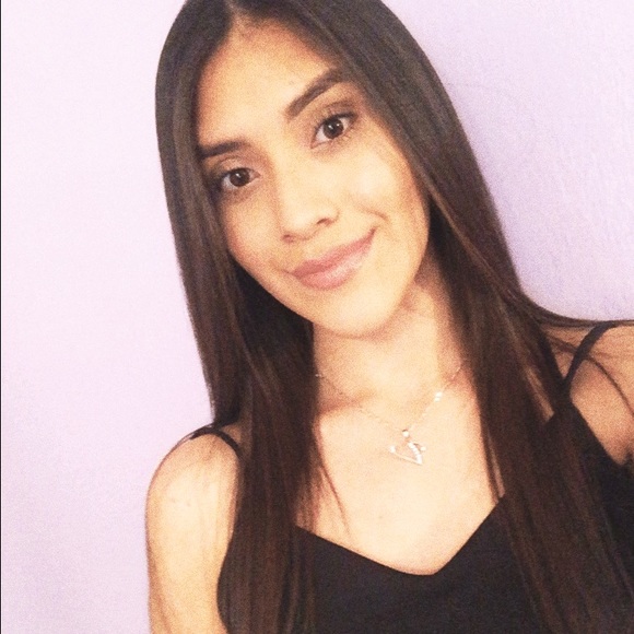 Meet your Posher, Vanessa