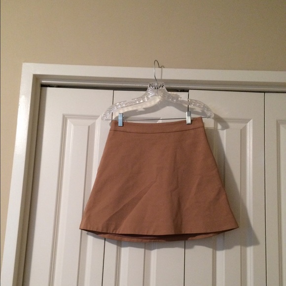 Express Tan Skirt - Picture 1 of 2