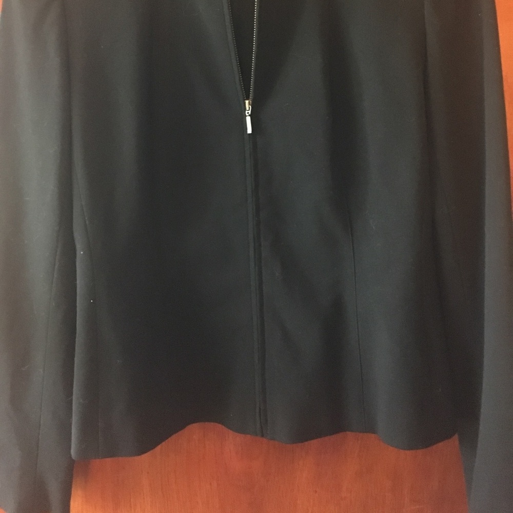 Preview Collection Jacket - Picture 6 of 6