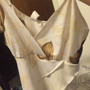 Lovely Kiwi top size large