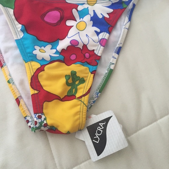 Brazilian Bikini Bottom Floral. - Picture 2 of 3