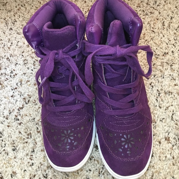 Princess Vera Wang wedge sneakers