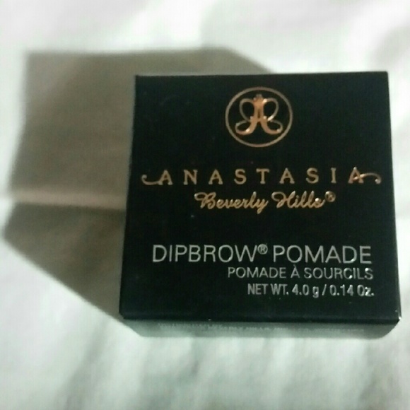 Anastasia Beverly Hill Dipbrow Pomade in Chocolate