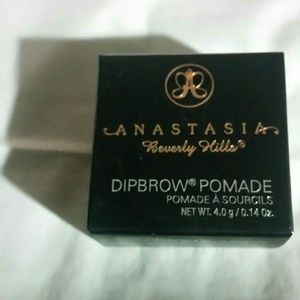 Anastasia Beverly Hill Dipbrow Pomade in Chocolate