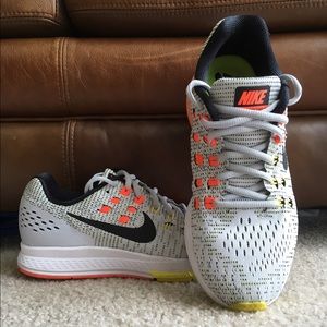 Women's Nike Zoom Structure 19