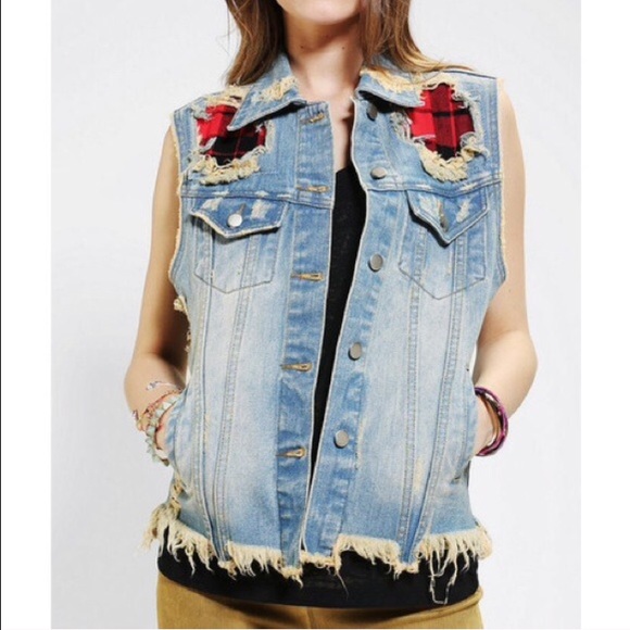 UNIF Vest
