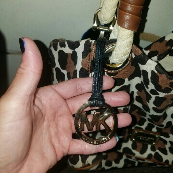 Authentic  mk emblem - Picture 1 of 1