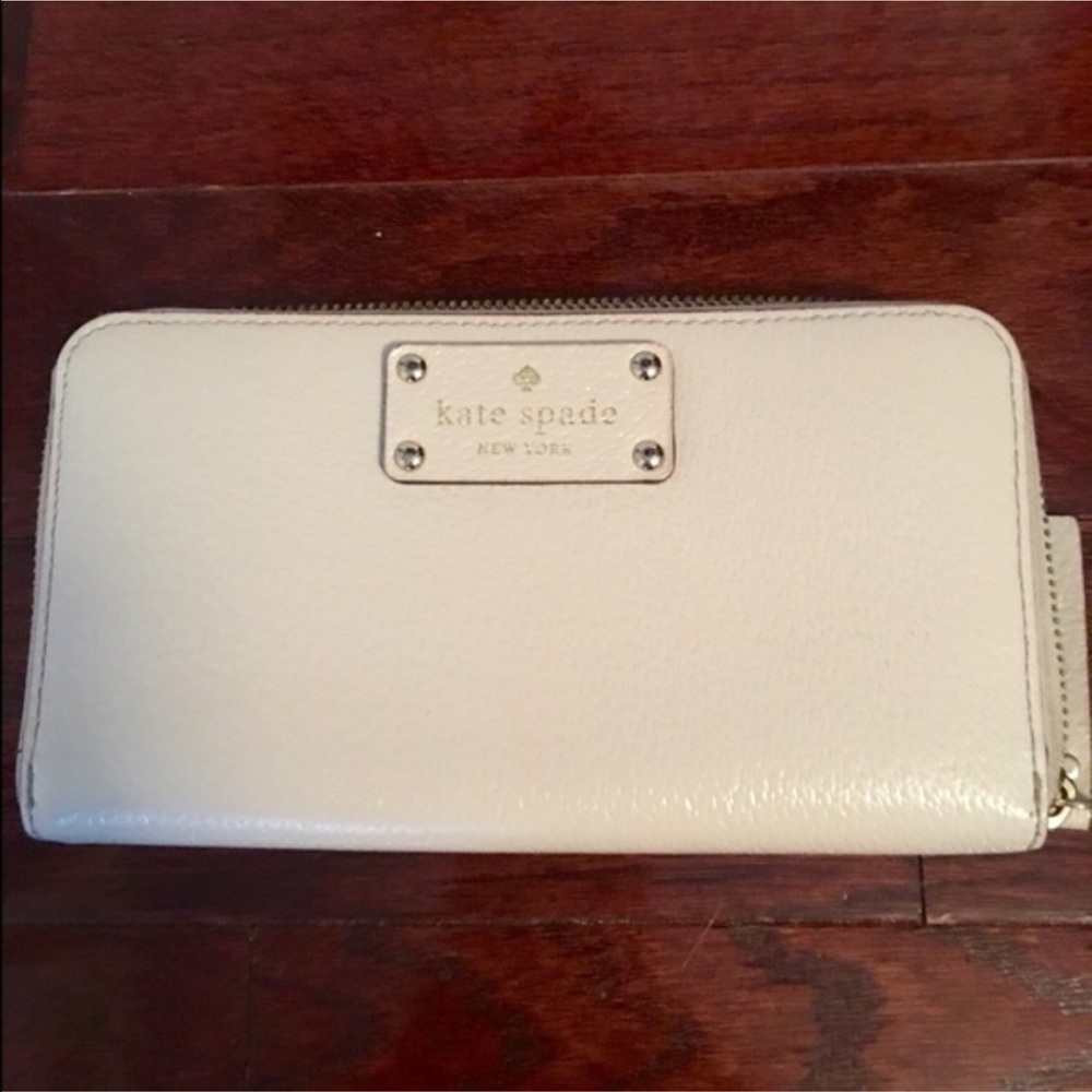 Kate Spade Wellesley Neda wallet👛 - Picture 2 of 8