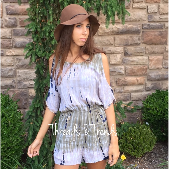 Tie Dye Cold Shoulder Printed Romper - Picture 3 of 4
