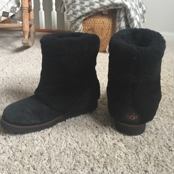 black uggs fur black uggs fur