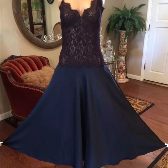 Vintage satin nightgown elegant SOLD