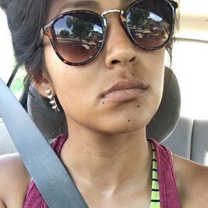 Meet your Posher, Amelia