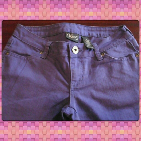 🆑ZIPPERED PURPLE CAPRIS!! - Picture 2 of 4