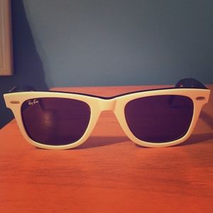 White RayBan Wayfarer