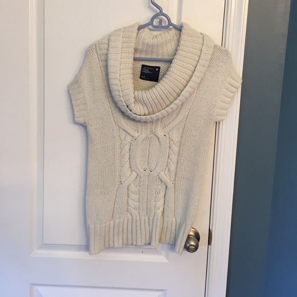Short sleeve cowl neck sweater