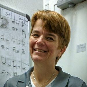 Meet your Posher, Debra