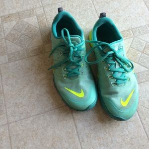 Nike lunarlon cross trainers