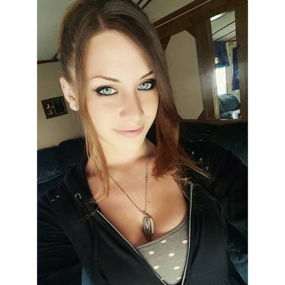 Meet your Posher, Valerie