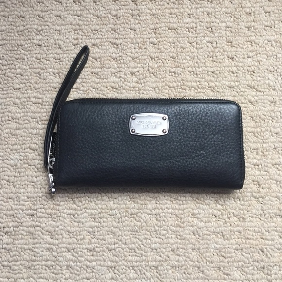 Wallet/ wristlet