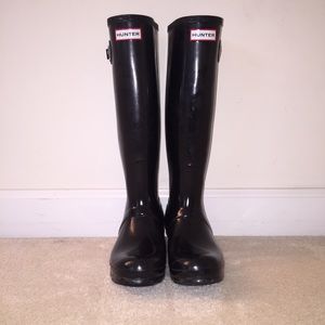 Women's black Hunter boots