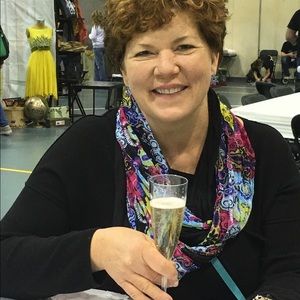 Meet your Posher, Melissa