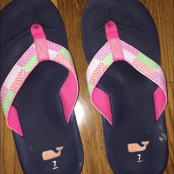 Vineyard Vines flip flops