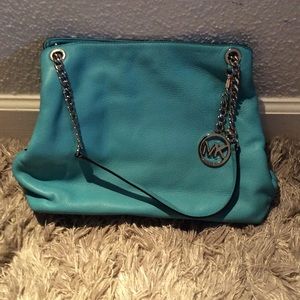 💥💥 Jet Set Large Shoulder Tote💥💥