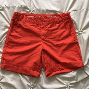 Gap Boyfriend Roll-up Khaki shorts