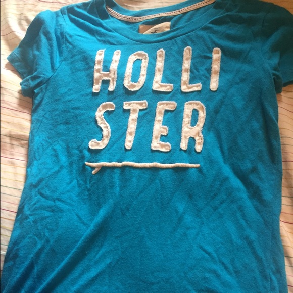 Hollister t shirt