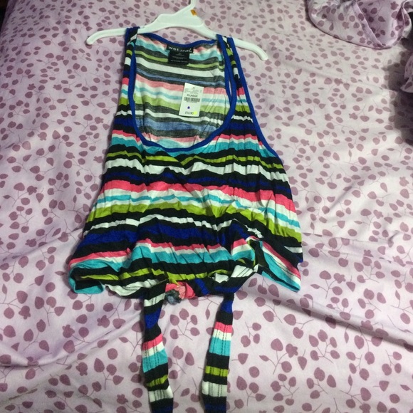 NWT CROP TOP