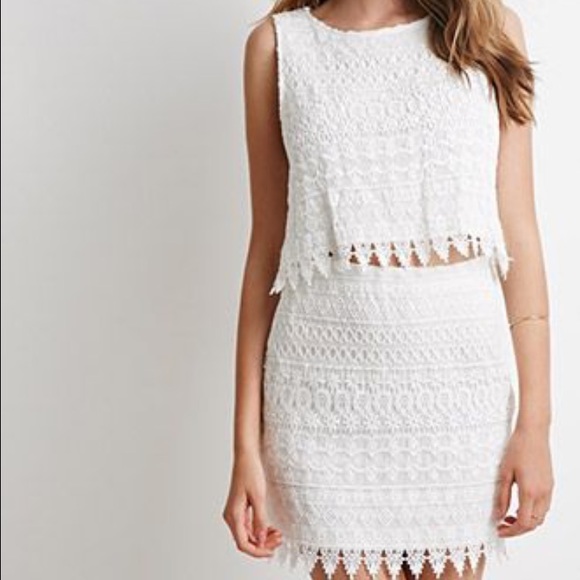 White lace 2 piece set - never been worn