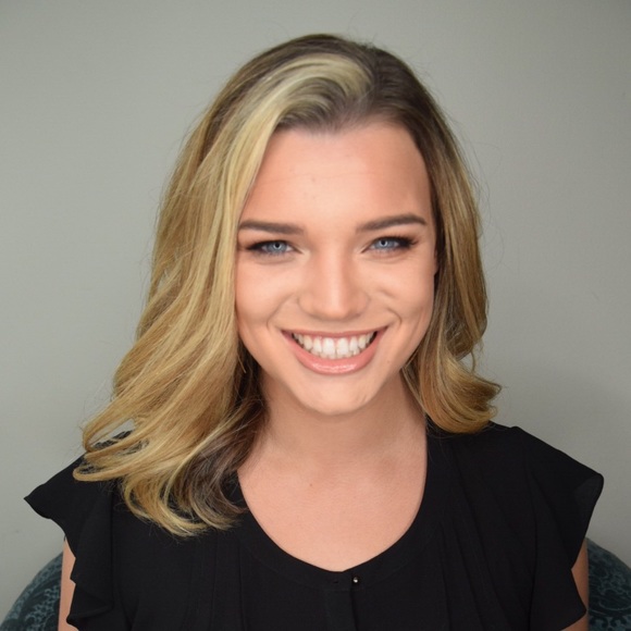 Meet your Posher, Charlotte