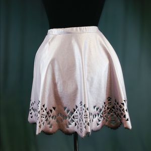 🎃🎃🎃Metallic Slvr Pleather Lasercut Skirt