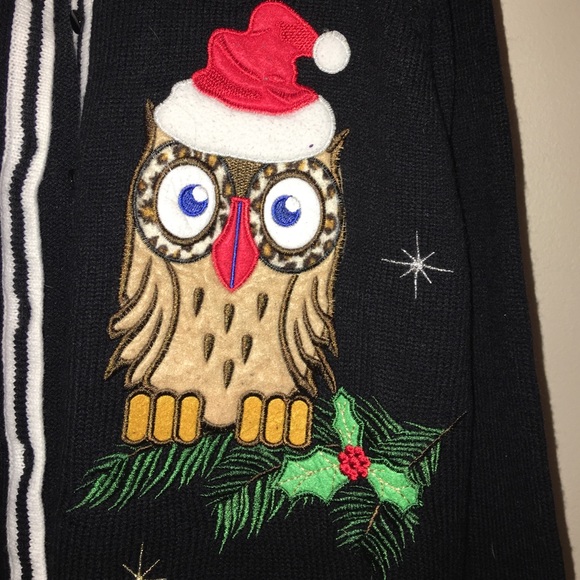 Button down Christ sweater - Picture 3 of 3